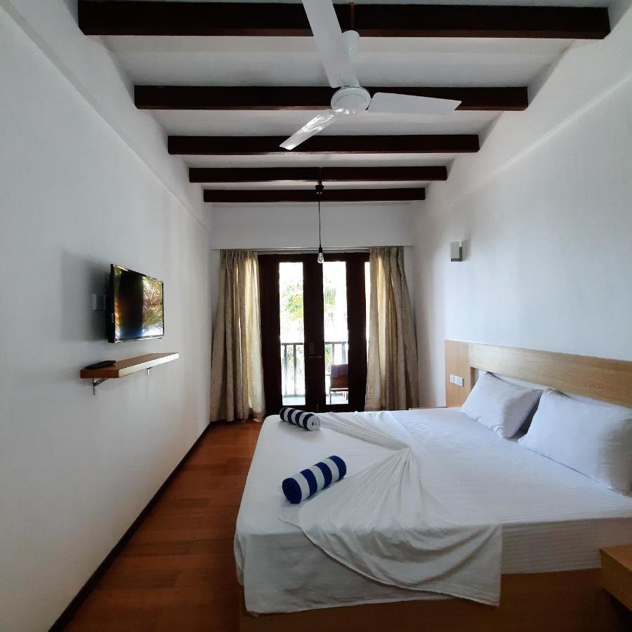 Thundi Sea View Hotel Fulidhoo Kültér fotó