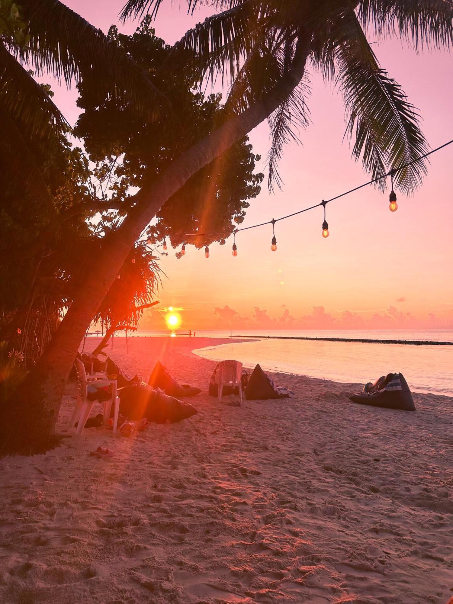 Thundi Sea View Hotel Fulidhoo Kültér fotó
