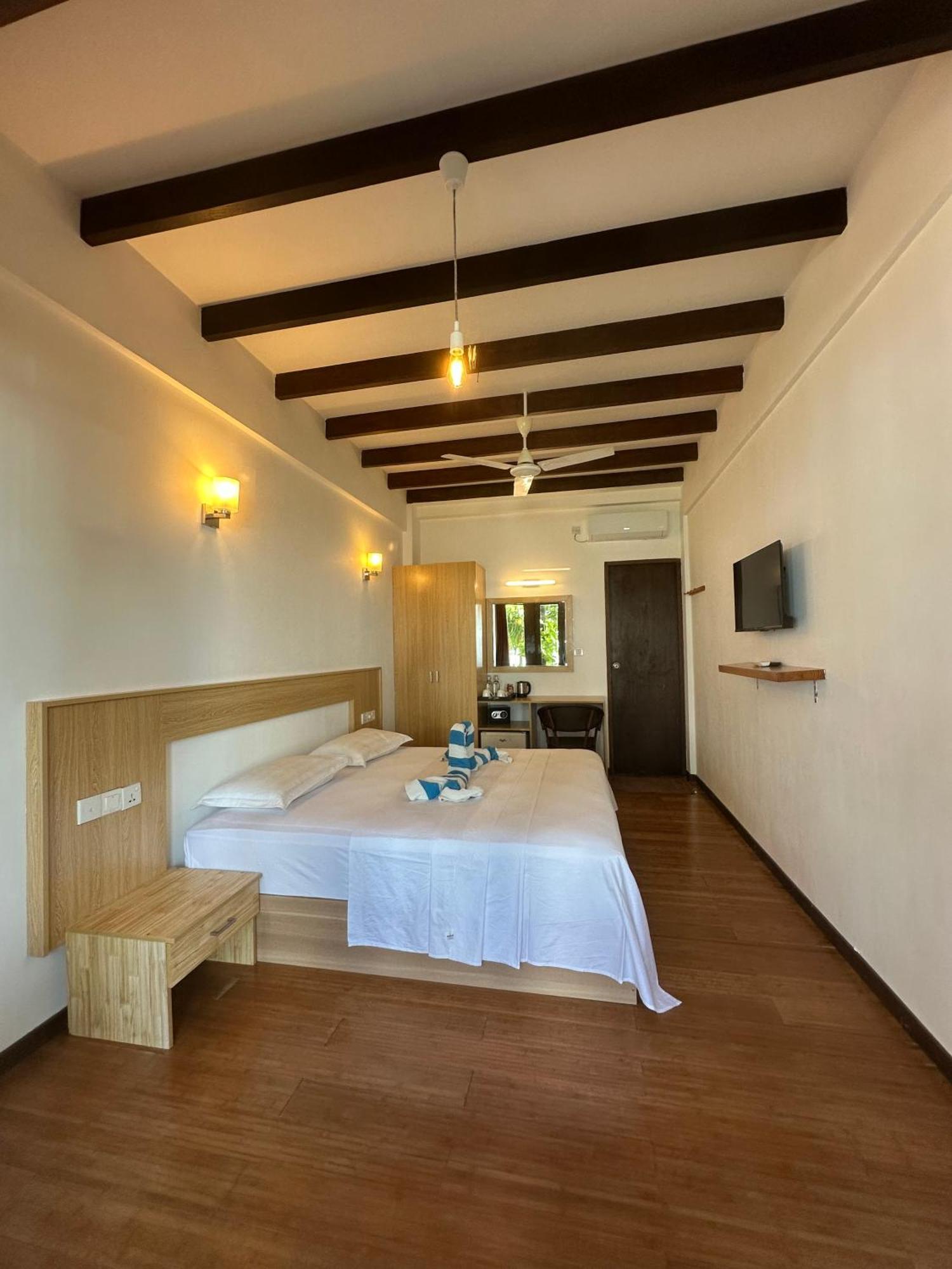 Thundi Sea View Hotel Fulidhoo Kültér fotó
